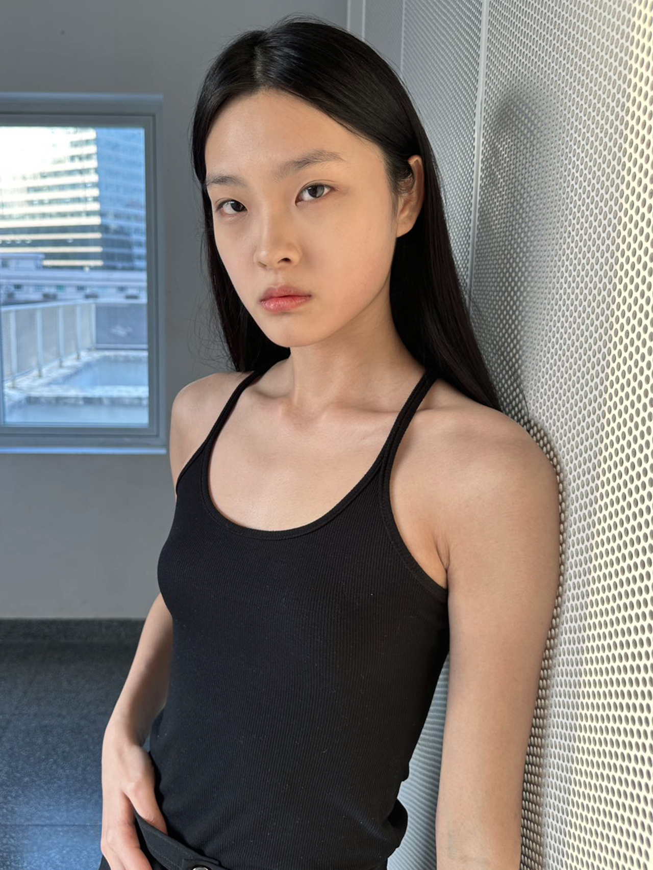 ZHE-01.jpg