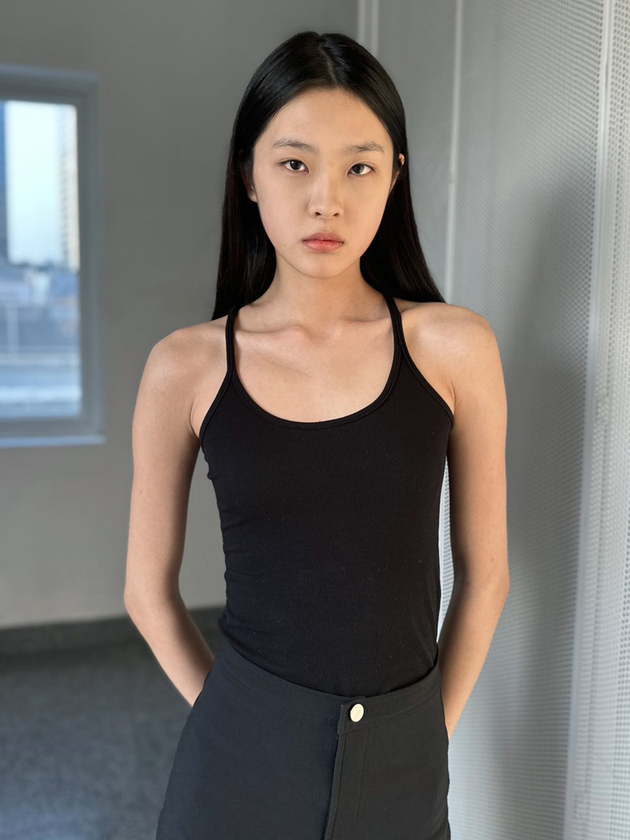 ZHE-02.jpg
